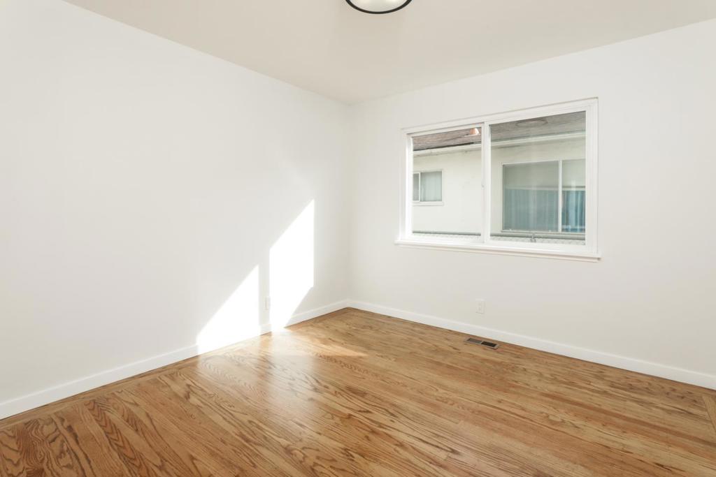 300 Encina Avenue, Redwood City, California 94061 home-pic-12