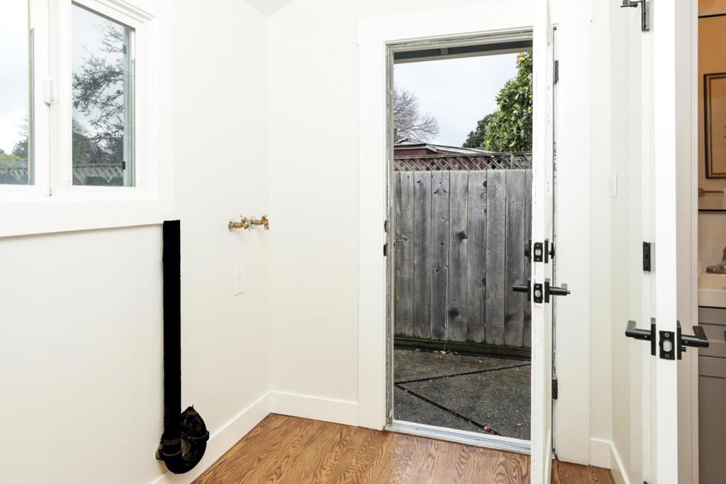 300 Encina Avenue, Redwood City, California 94061 home-pic-39