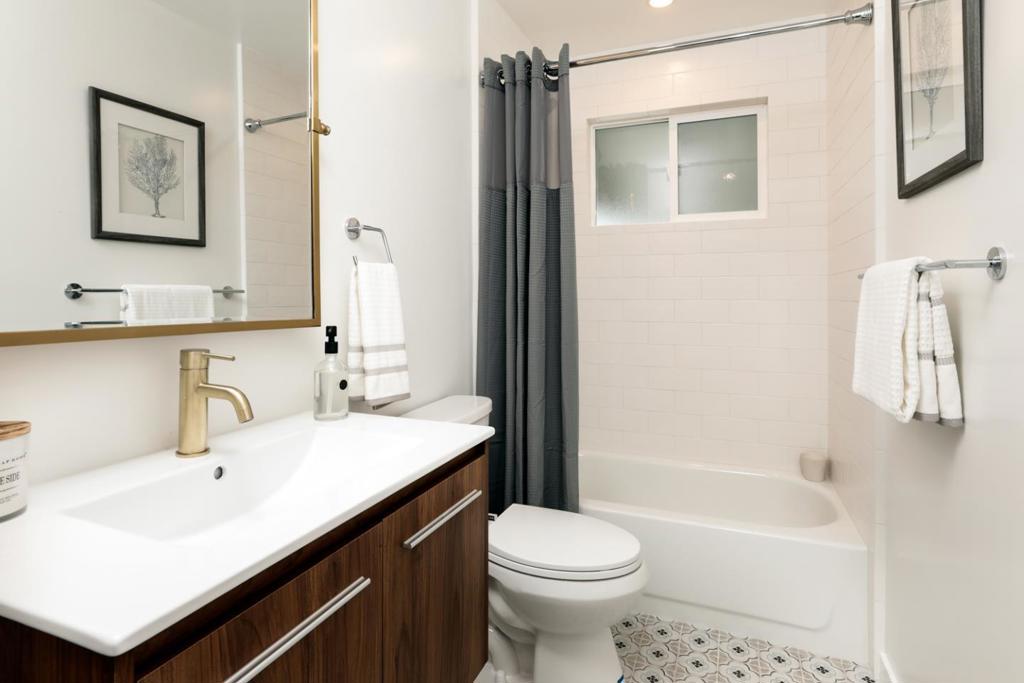 300 Encina Avenue, Redwood City, California 94061 home-pic-14