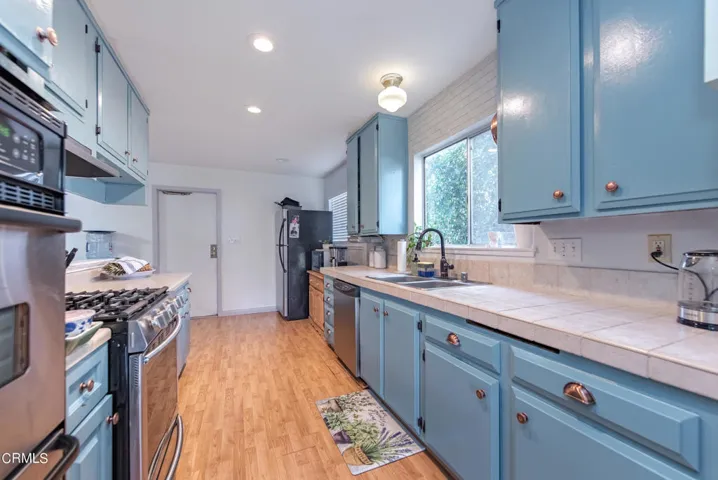 474 Crocker Ave Ventura-11