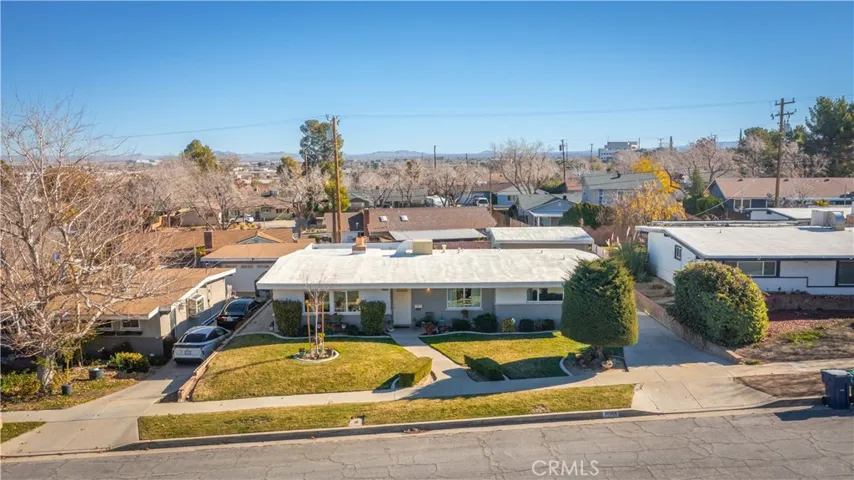 38664 Yucca Tree Street, Palmdale, California 93551
