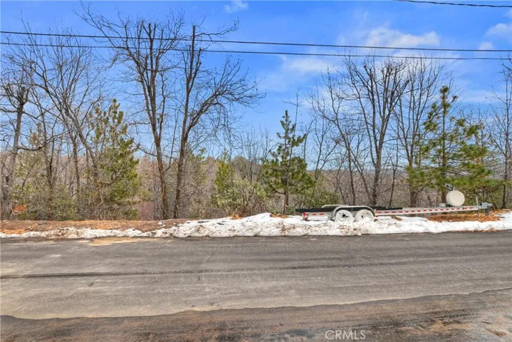 853 Talisman Lane, Lake Arrowhead, California 92352