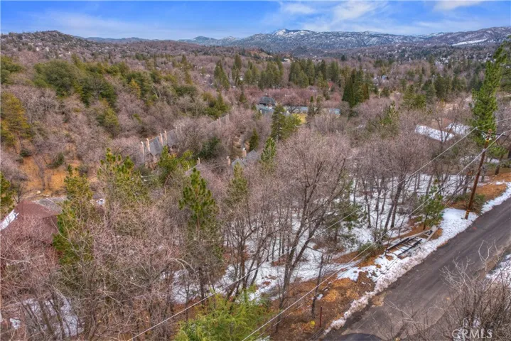 853 Talisman Lane, Lake Arrowhead, California 92352