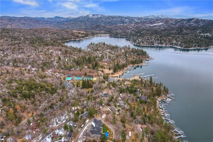 853 Talisman Lane, Lake Arrowhead, California 92352