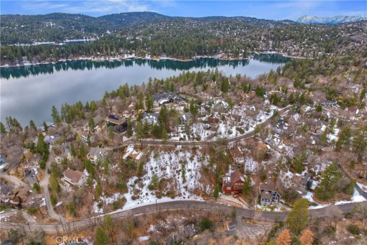 853 Talisman Lane, Lake Arrowhead, California 92352