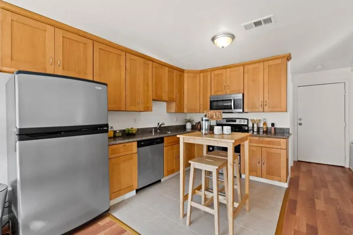 1201 Revere Avenue, San Francisco, California 94124