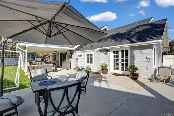 721 Oleander Place, Vista, California 92081