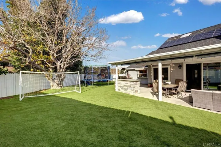 721 Oleander Place, Vista, California 92081