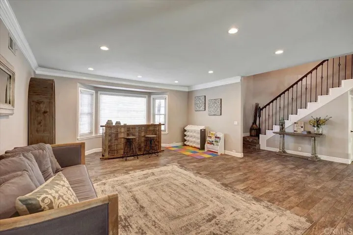 721 Oleander Place, Vista, California 92081