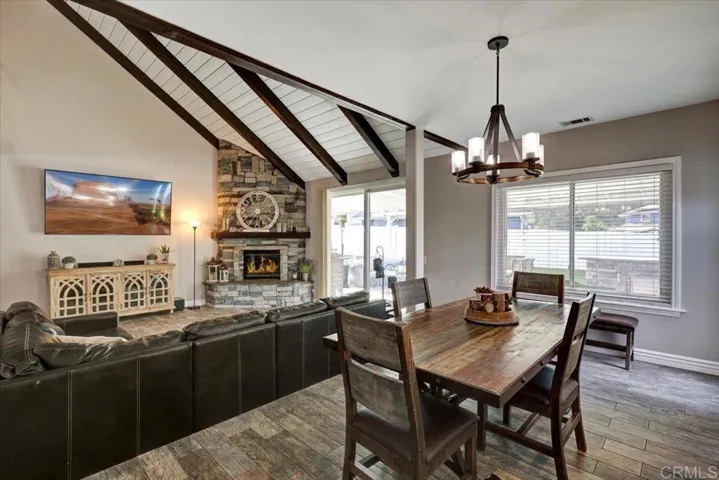 721 Oleander Place, Vista, California 92081