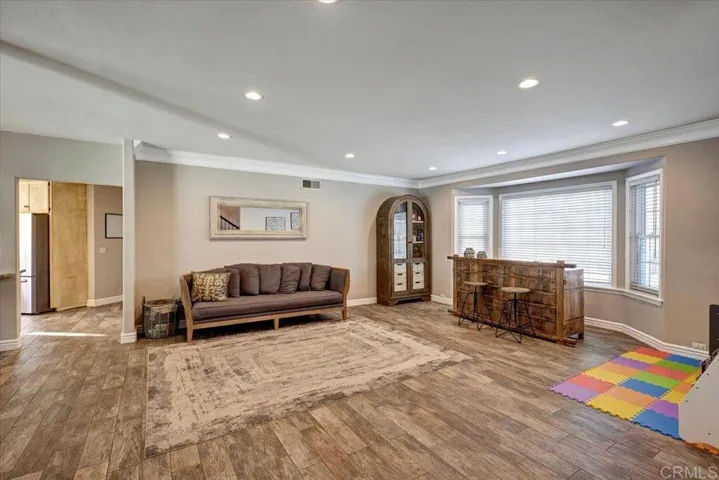 721 Oleander Place, Vista, California 92081