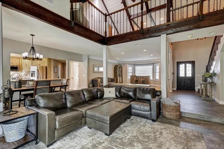 721 Oleander Place, Vista, California 92081