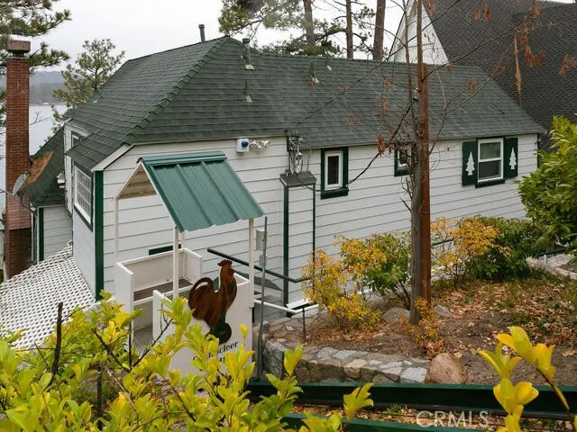 Exterior with funicular