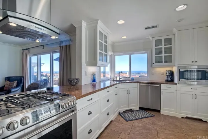 6741 Montia Ct, Carlsbad, California 92011