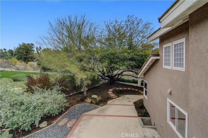 You sure have the feel that you own 32+ acres...the spaces flow seamlesslly together...