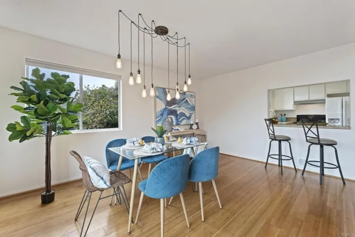 553 Hygeia Avenue B, Encinitas, California 92024