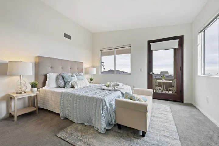 553 Hygeia Avenue B, Encinitas, California 92024