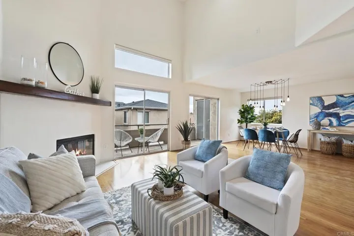 553 Hygeia Avenue B, Encinitas, California 92024