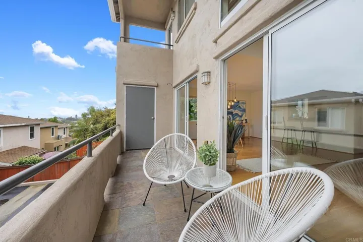 553 Hygeia Avenue B, Encinitas, California 92024