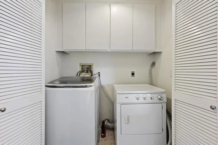 553 Hygeia Avenue B, Encinitas, California 92024