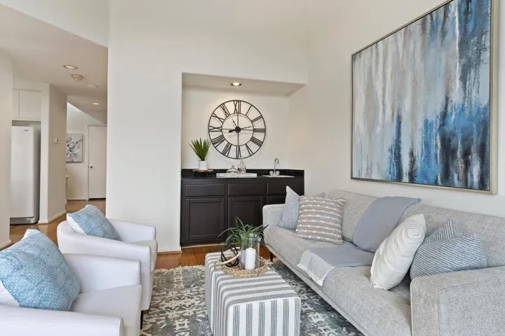 553 Hygeia Avenue B, Encinitas, California 92024