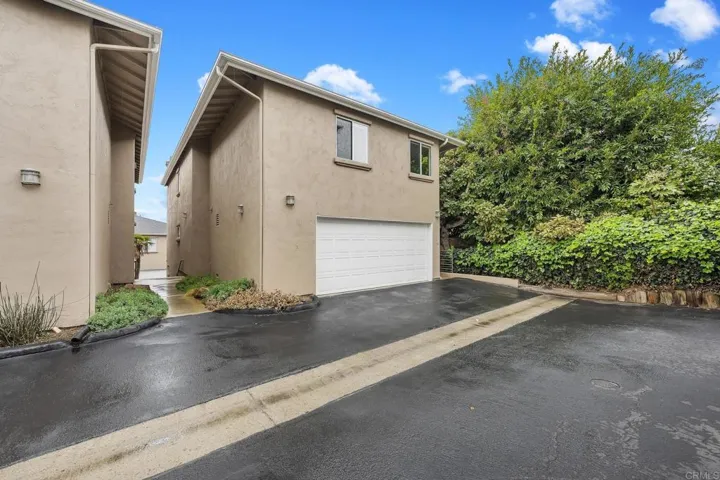 553 Hygeia Avenue B, Encinitas, California 92024
