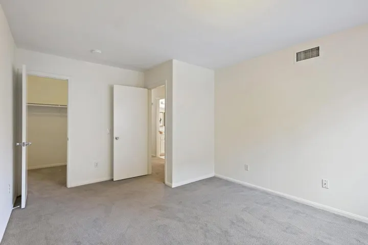 553 Hygeia Avenue B, Encinitas, California 92024