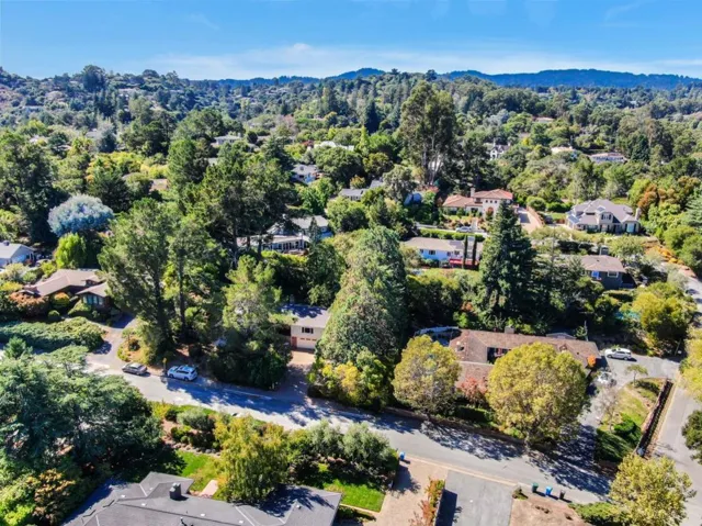 940 Black Mountain Road, Hillsborough, California 94010