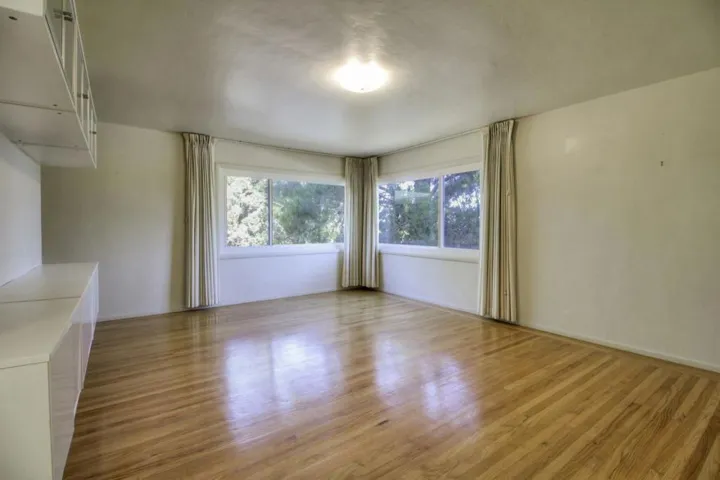 940 Black Mountain Road, Hillsborough, California 94010