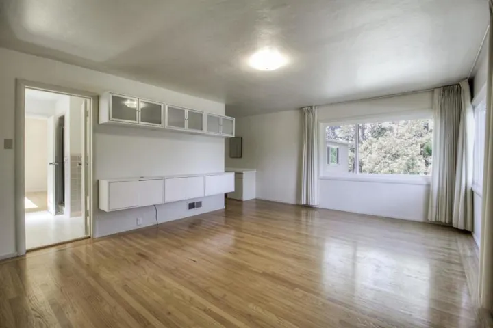 940 Black Mountain Road, Hillsborough, California 94010