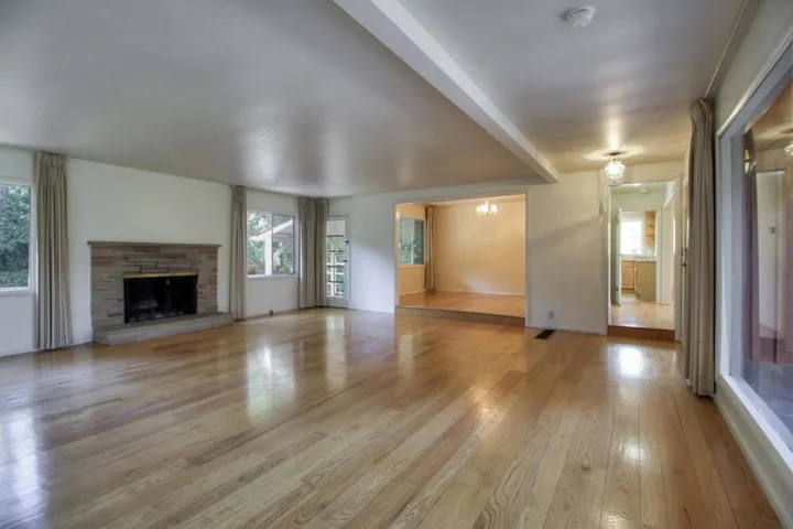 940 Black Mountain Road, Hillsborough, California 94010