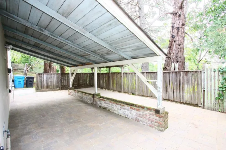 940 Black Mountain Road, Hillsborough, California 94010