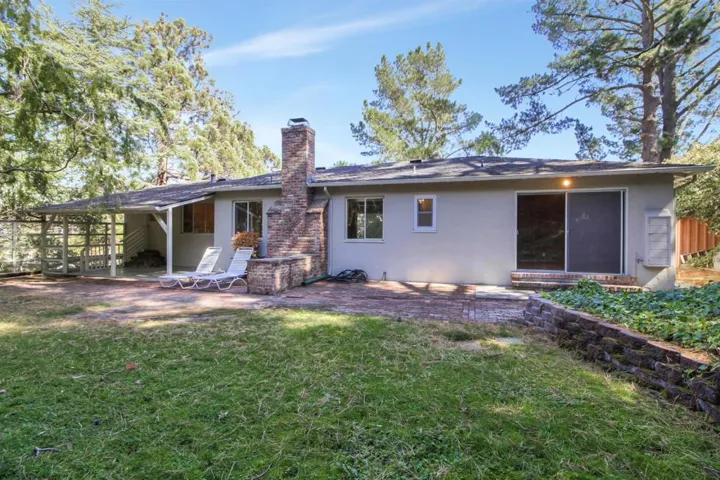 940 Black Mountain Road, Hillsborough, California 94010