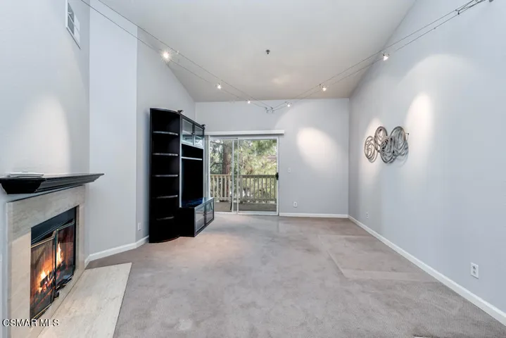 653 Oak Run Trail Unit #404  -  HsHProd-