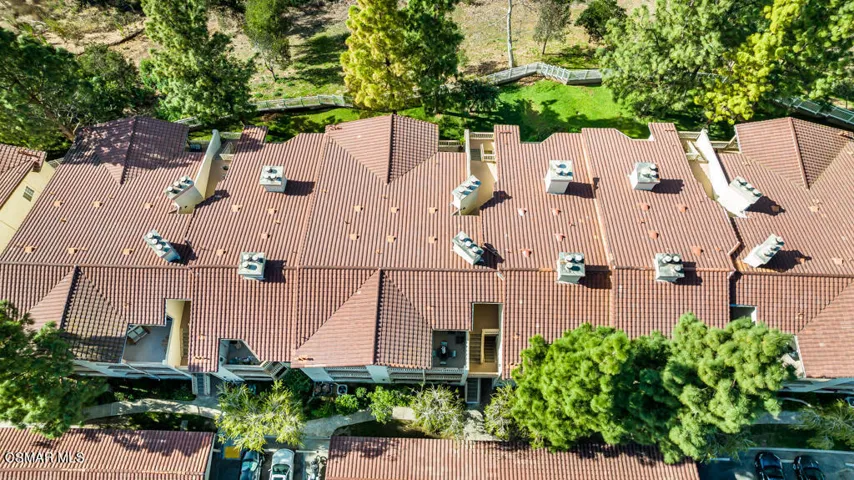 653 Oak Run Trail Unit #404  -  HsHProd-
