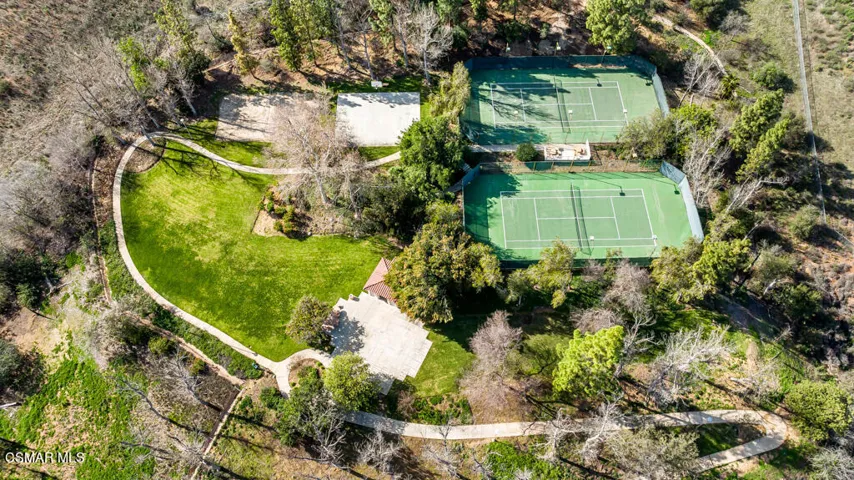 653 Oak Run Trail Unit #404  -  HsHProd-