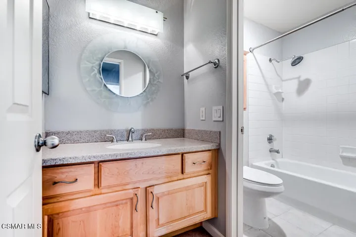 653 Oak Run Trail Unit #404  -  HsHProd-