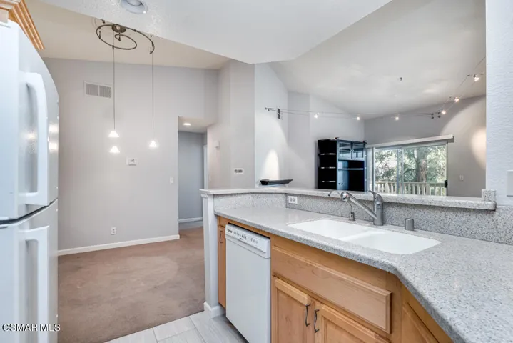 653 Oak Run Trail Unit #404  -  HsHProd-