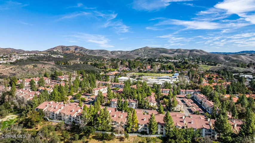 653 Oak Run Trail Unit #404  -  HsHProd-