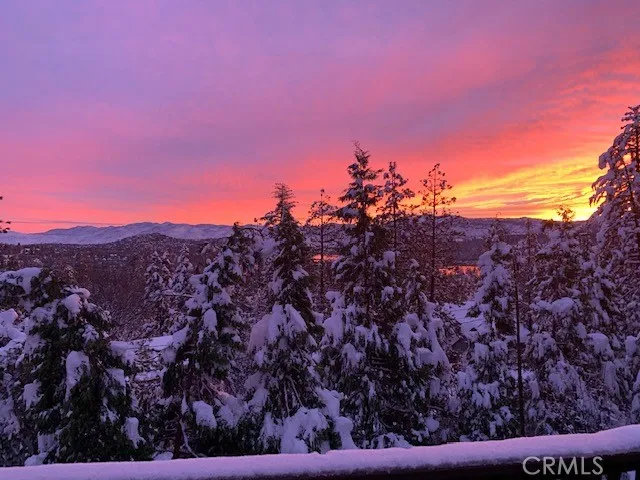 332 Grizzly Road, Lake Arrowhead, California 92352