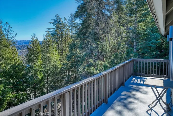 332 Grizzly Road, Lake Arrowhead, California 92352