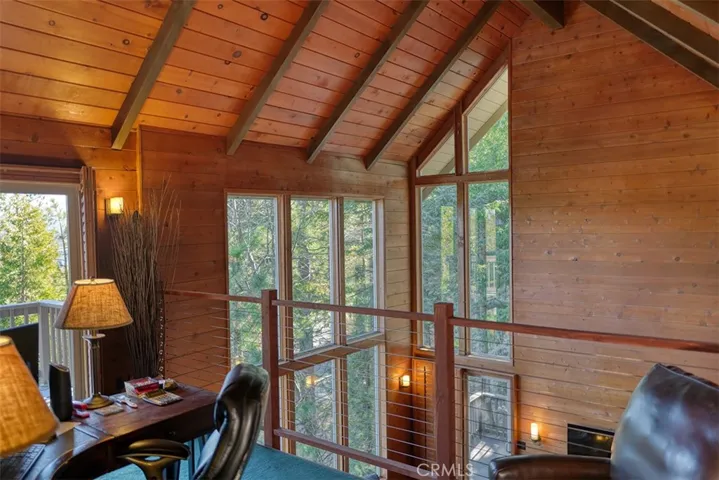 332 Grizzly Road, Lake Arrowhead, California 92352