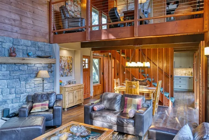 332 Grizzly Road, Lake Arrowhead, California 92352