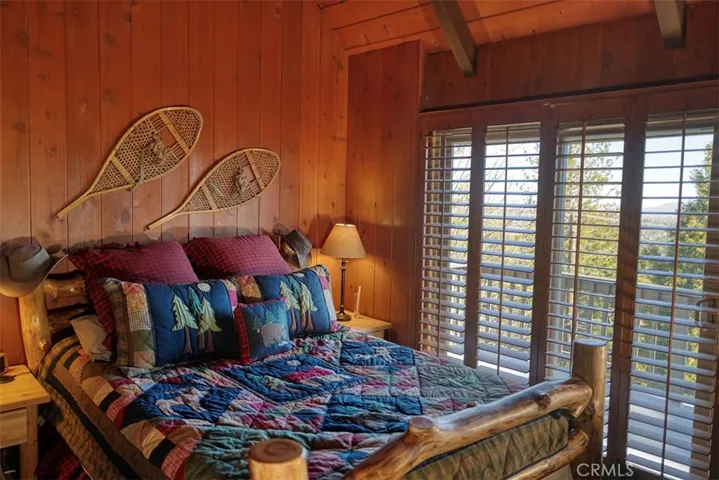 332 Grizzly Road, Lake Arrowhead, California 92352