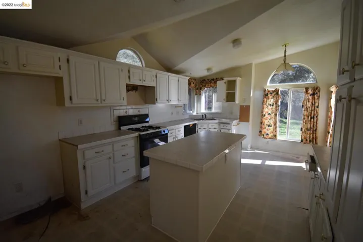 13890 Shake Ridge Rd, Sutter Creek, California 95685