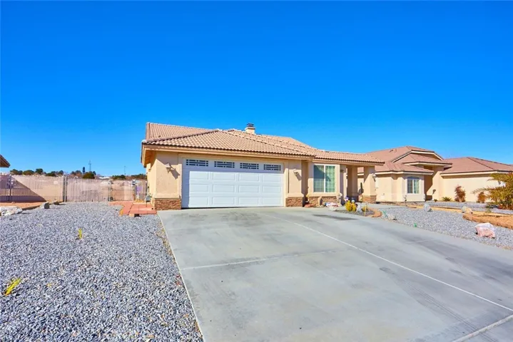 13938 Rivers Edge Road, Helendale, California 92342