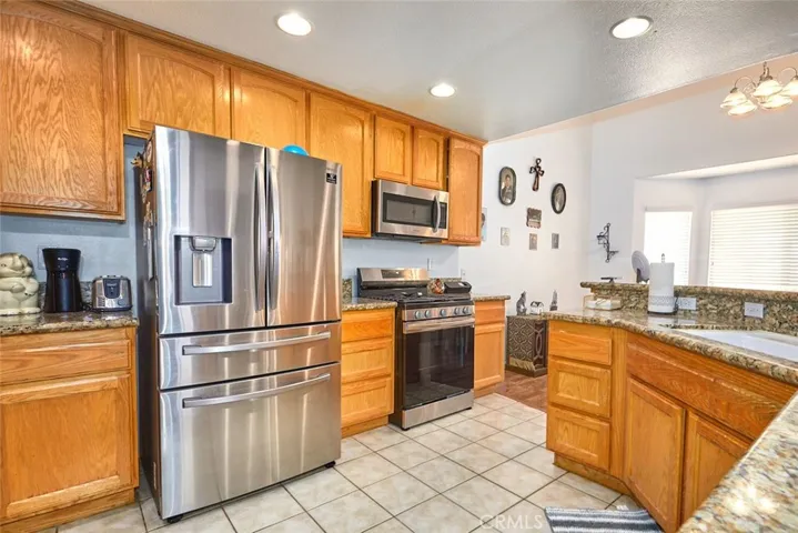 13938 Rivers Edge Road, Helendale, California 92342