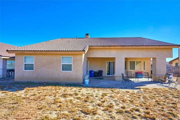 13938 Rivers Edge Road, Helendale, California 92342