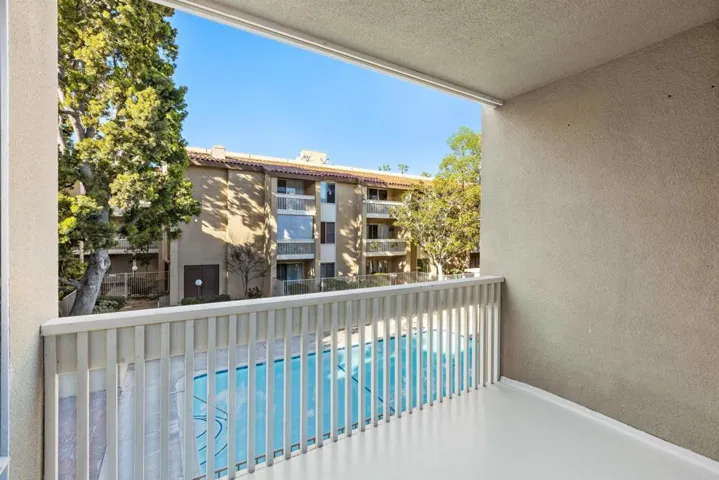 4600 Lamont Street 204, San Diego, California 92109