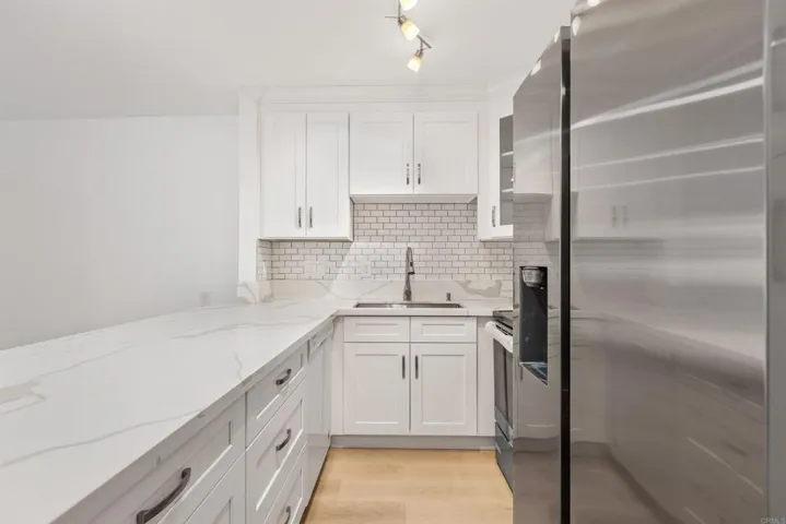 4600 Lamont Street 204, San Diego, California 92109